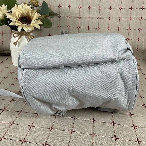 Amilliardi Backpack Gray Diaper Bag Lots of Pockets Insulated Stroller Strap New - Picture 12 of 12